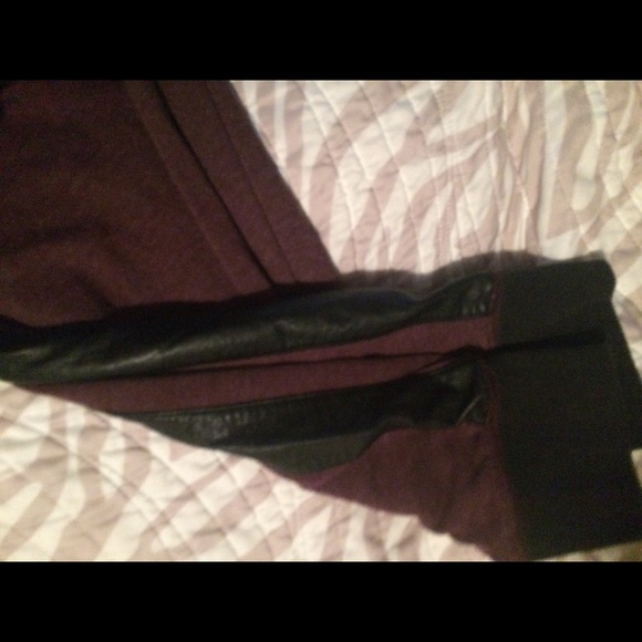 Victoria Sec Pink Burgundy joggers faux leather L - Picture 6 of 7